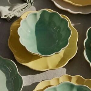 Mint Beatriz Scalloped Bowls set of 4